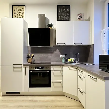Cozee - Cozy 1-room With Netflix Apartment *